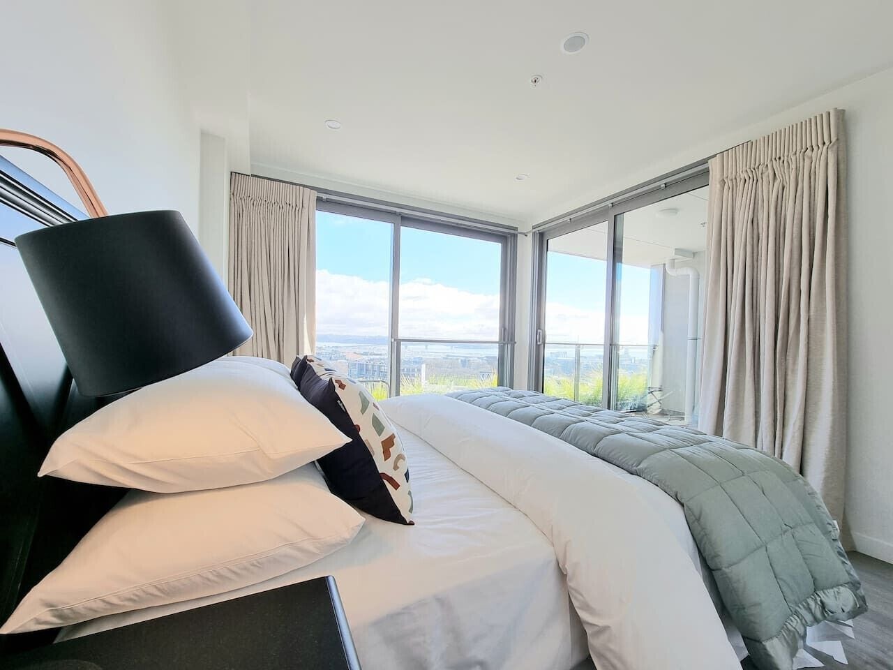 3 bedrooms, desk, iron/ironing board, WiFi