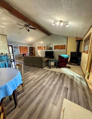 Smart TV - Private lakefront home with amazing views! (Noble)