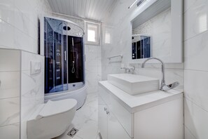 Shower, hair dryer, towels, soap - Idyllic Villa Lara w/ Sea view and Swimming Pool  (Kotor)