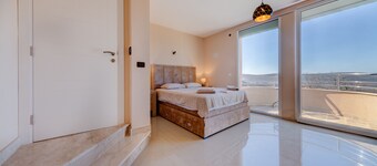 Idyllic Villa Lara w/ Sea view and Swimming Pool 