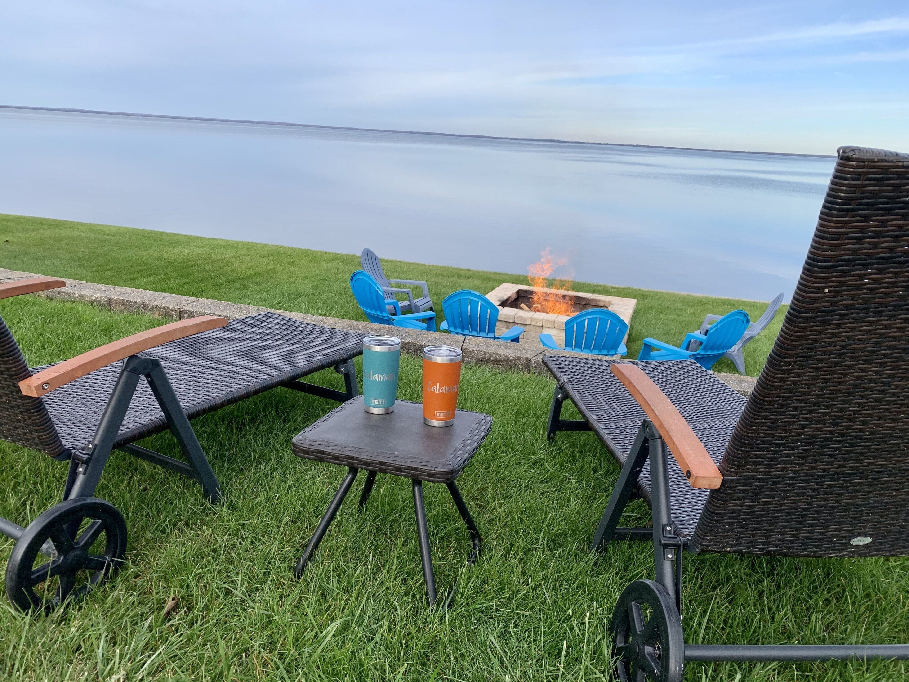 SPACIOUS 3BR/3 Bth Waterfrnt Home. Spectacular Views of MI's Largest Inland Lake in Houghton Lake, United States