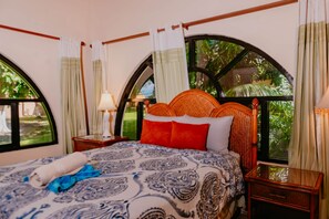 6 dormitorios, caja fuerte, tabla de planchar con plancha y wifi gratis