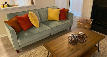 Modern Boho Spacious Apartment