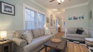 Smart-TV og DVD-spiller