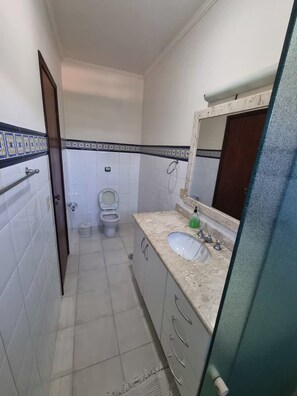 Shower, towels, toilet paper