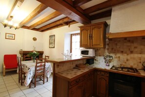 Refrigerador, microondas, horno y lavavajillas 