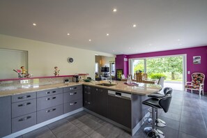 Fridge, microwave, dishwasher - Ixtulian-borda - Hasparren (HASPARREN)