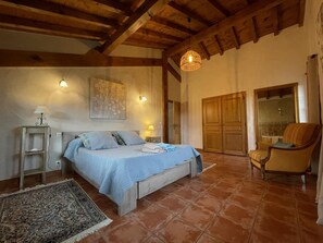 4 chambres, accès Internet, draps fournis