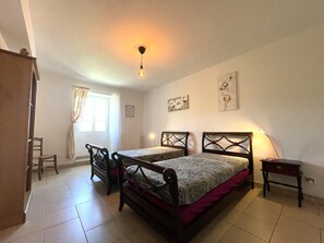 2 間睡房、上網