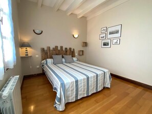 3 bedrooms, Internet