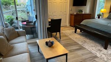 1 dormitorio, tabla de planchar con plancha, cuna de viaje y wifi