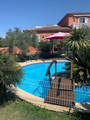 Piscine extérieure