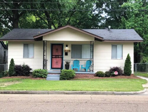 “City w Soul..”  |  Clean 3 BR!  5min to Stadium!