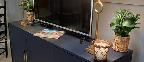 1 bedroom, in-room safe, iron/ironing board, free WiFi