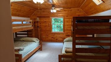 5 bedrooms, travel crib, free WiFi, bed sheets