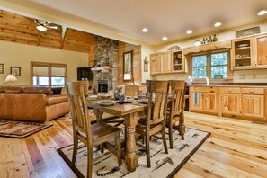 Dining - Troutin` Along | Ellijay, GA (Ellijay)