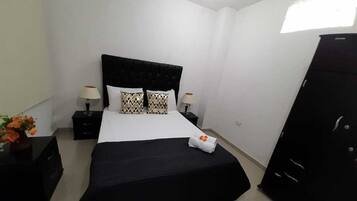 Basic Apartment | 3 bedrooms, free WiFi