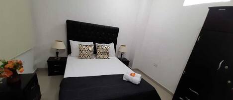 Basic Apartment | 3 bedrooms, free WiFi