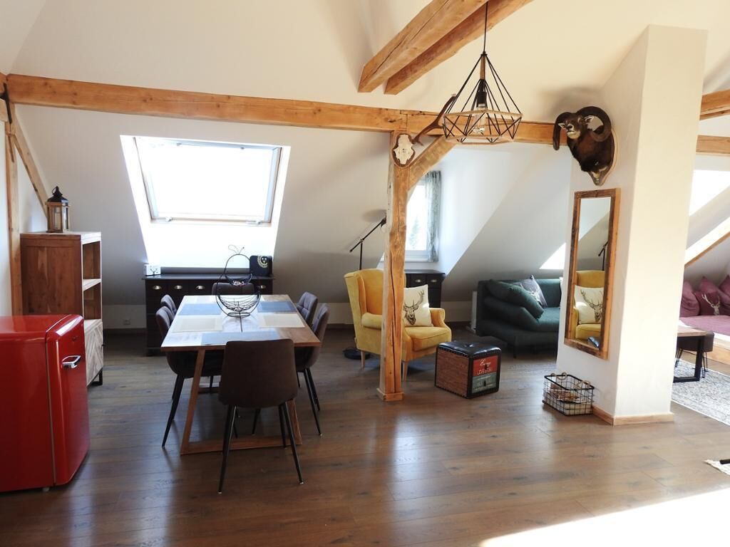Apartment Dachgeschoss-Ferienhaus Platzhirsch
