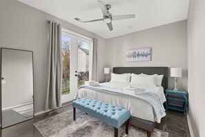 4 bedrooms, iron/ironing board, WiFi
