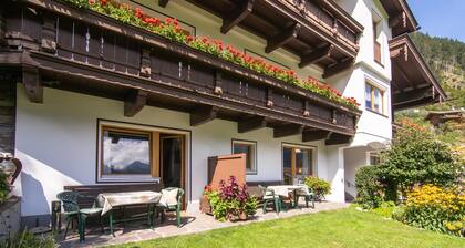 Group house with garden close to ski resort
