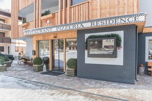 Exterior detail - Kamerloy Apartments - A with Mountain View, Wi-Fi, Balcony and Garden (Campitello di Fassa)