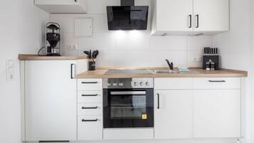 Køleskab, ovn, kogeplade, opvaskemaskine