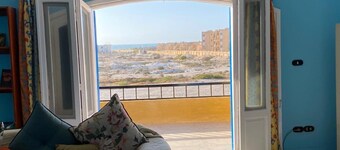 Blue House 4-bed Villa in North Coast Area