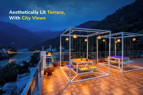 goSTOPS Rishikesh, Lakshman Jhula