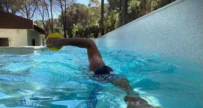 Rosamaravilla; a Luxury private Villa: 25m Pool, Gym, 200m to Beach