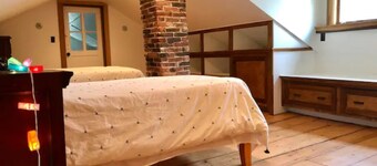 Charming getaway cottage by the Green Mountains/Killington/Okemo in Vermont!
