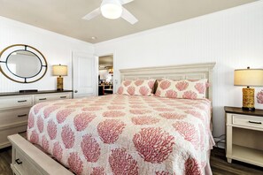 4 dormitoris, planxa i posts de planxar i wifi 