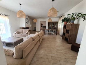 TV connectée, cheminée