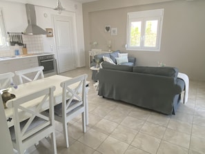 Interior - Detached Holiday Villa with private pool in Loutra, Crete (Loutra, Rethymno)