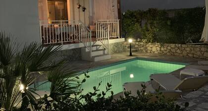 Detached Holiday Villa with private pool in Loutra, Crete