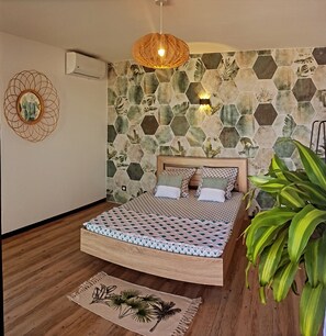 4 bedrooms, iron/ironing board, free WiFi, bed sheets - Rental between manapany and grand anse (Petite Île)