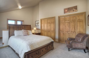 2 bedrooms, iron/ironing board, free WiFi, bed sheets - Durango Hideaway | Downtown Access, Pool & Hot Tub, Fireplace, Near FLC (Durango)