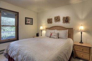 2 bedrooms, iron/ironing board, free WiFi, bed sheets - Skyview Retreat | Pool/Hot Tub & Trails Access - Near Town, FLC, Golf (Durango)
