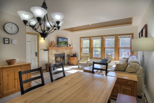 Village View Vista | Walk to Town, Pool/Hot Tub - Near FLC, Golf