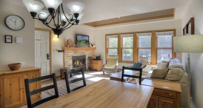 Village View Vista | Walk to Town, Pool/Hot Tub - Near FLC, Golf