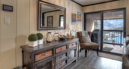 Double Diamond | Walk to Ski Lift & Pool Access - Mtn Views, Fireplace