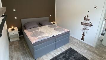 1 Schlafzimmer, Bügeleisen/Bügelbrett, Reisekinderbett, kostenloses WLAN
