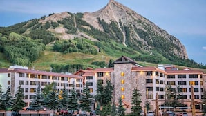 Unclassified image, 4 of 13, button - Grand Lodge Crested Butte | Pet-Friendly Studio, Walk to Lifts, Pool & Hot Tub (Crested Butte)