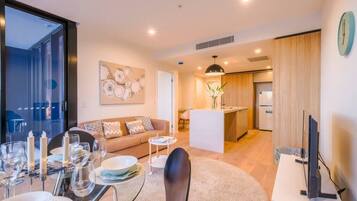 TV, Netflix, streaming services, offices