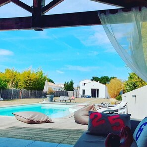 Piscine extérieure, piscine chauffée