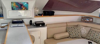 Stay & Sail! Overnight Live-Aboard Experience in Bonaire