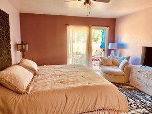 2 habitaciones, escritorio, tabla de planchar con plancha y wifi gratis 