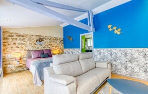 2 chambres, coffres-forts dans les chambres, bureau