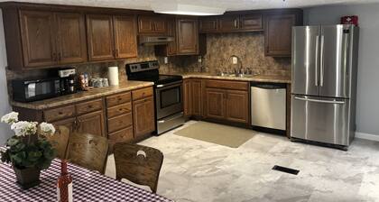 Sylvan Lake House 5-BR 4-BA Full Kit., 2 Pier spaces