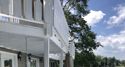 Sylvan Lake House 5-BR 4-BA Full Kit., 2 Pier spaces